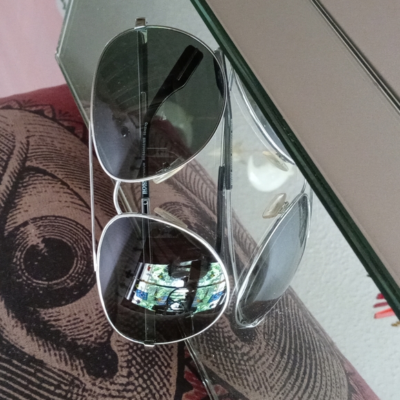Hugo Boss Other - Hugo Boss titanium unisex sunglasses